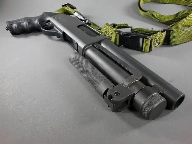 疫情期间美国华人囤枪,美国疫情囤枪真实情况