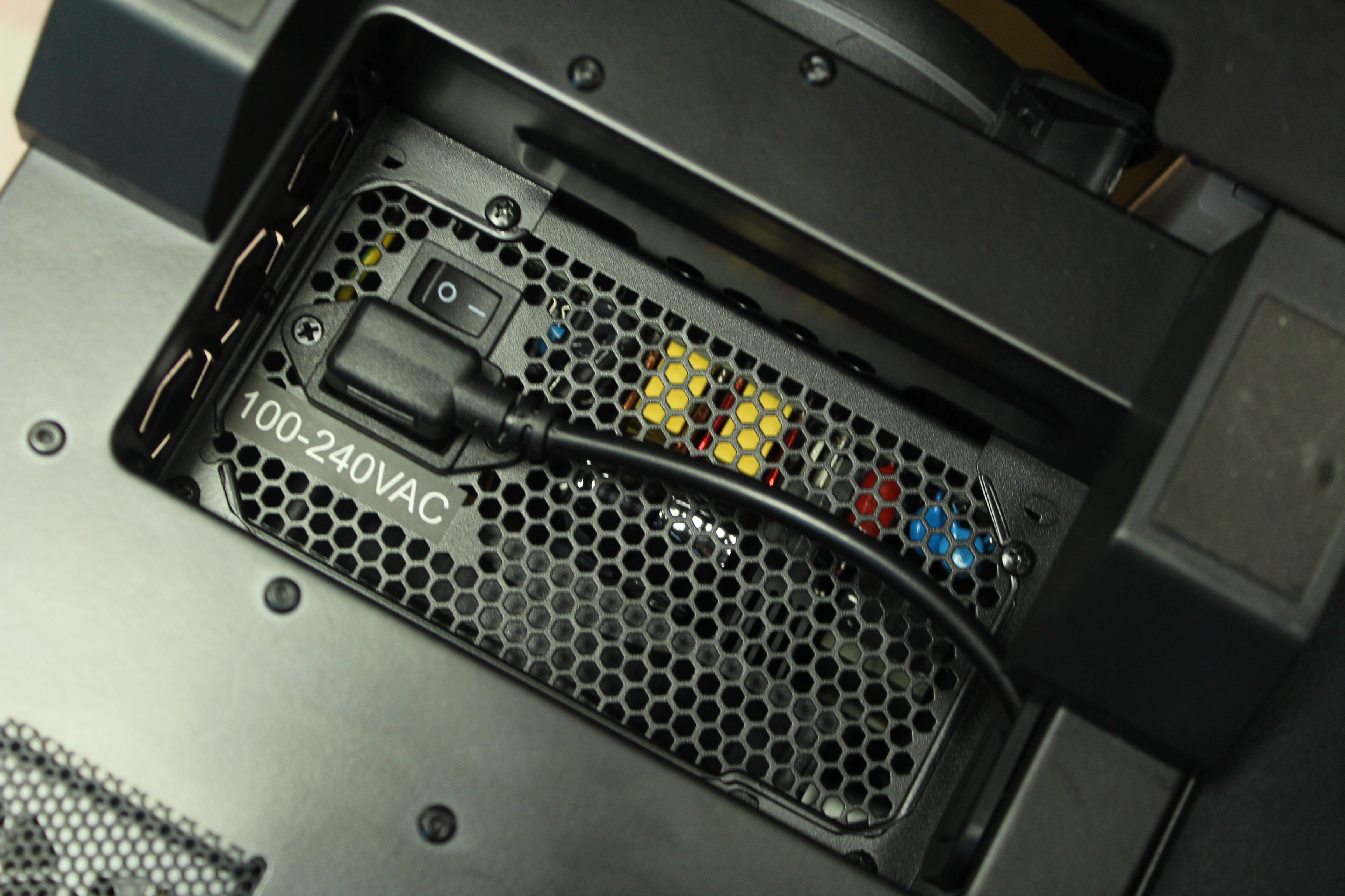 鑫谷gp700p黑金版和白金版的区别,鑫谷gp700p和原版区别