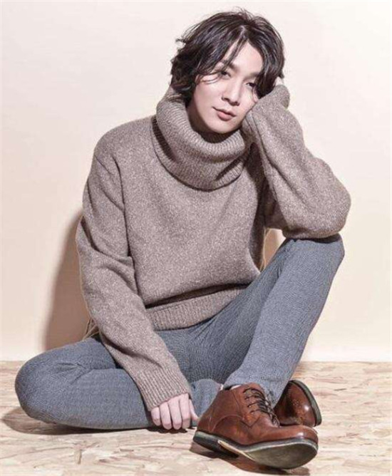 骚白签约斗鱼最后一场直播,骚白签约斗鱼签2亿到手多少