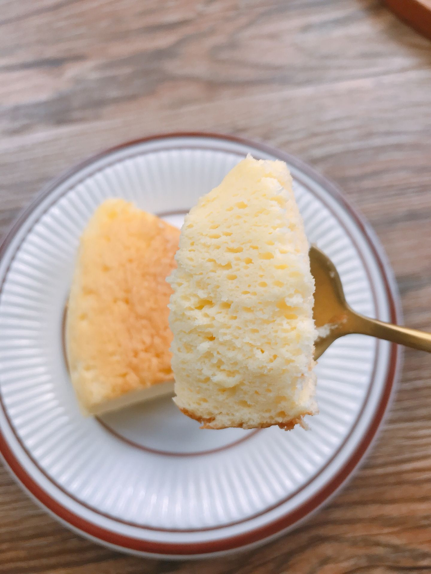 巴斯克芝士蛋糕加热吃还是冷藏吃,自制无烤箱的芝士蛋糕好吃到爆