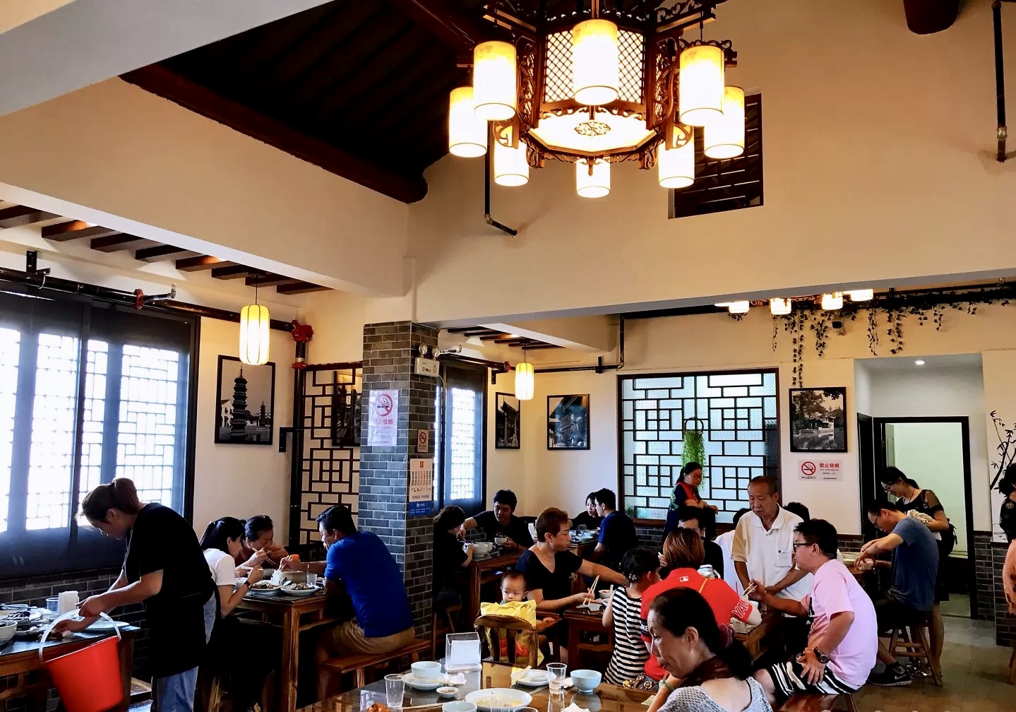 上海人觉得南翔小笼好吃还是苏式,上海哪儿的南翔小笼包好吃