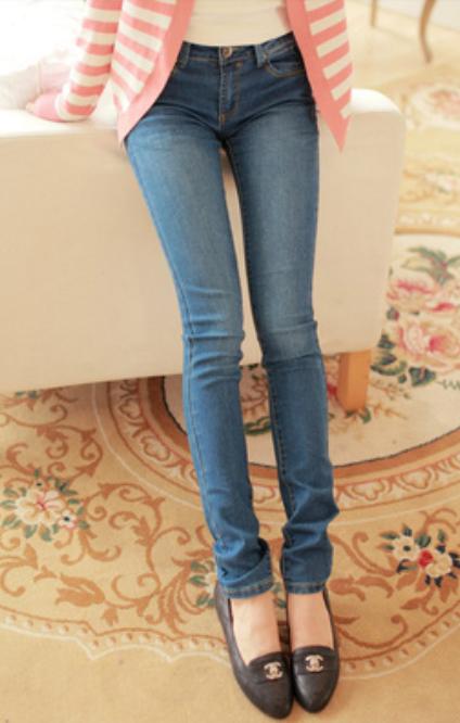 牛仔裤弄上柴油用什么方法清洗,李维斯牛仔裤第一次如何清洗