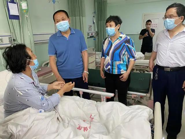 省残联残疾人捐赠活动,陕西省慈善协会帮助特困老人