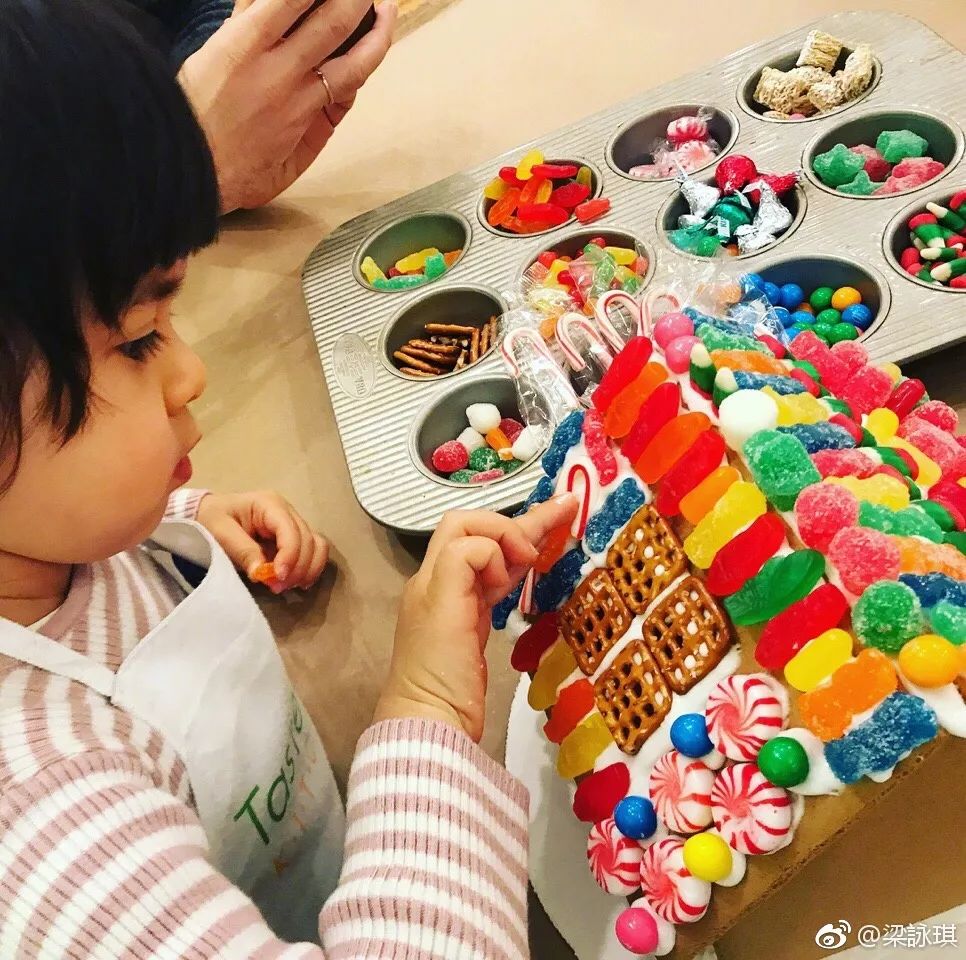 ​都说小糯米神似杨幂美到犯规，梁咏琪女儿的混血颜才堪称一绝