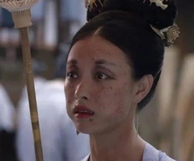 没勇气就别演丑角，这6位女星又丑又脏，毫无偶像包袱却被称经典