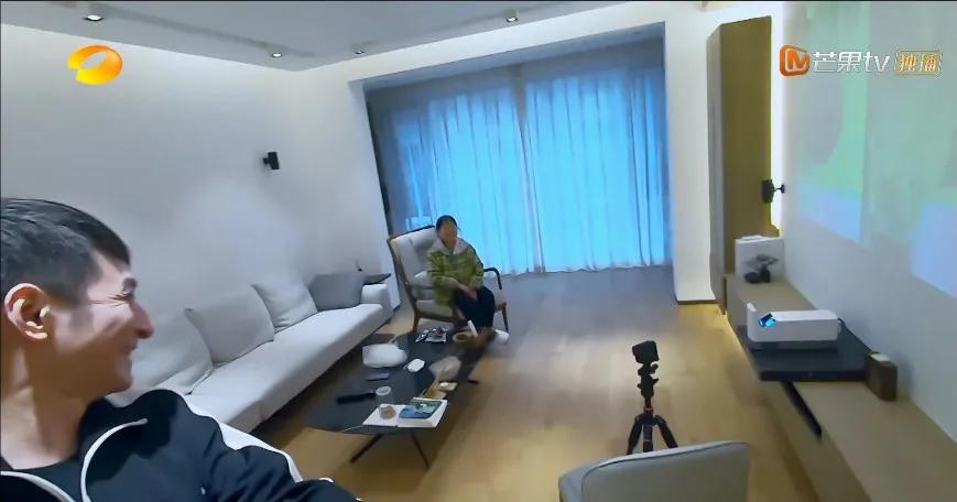 omg李佳琦原版素材,omg李佳琦香水