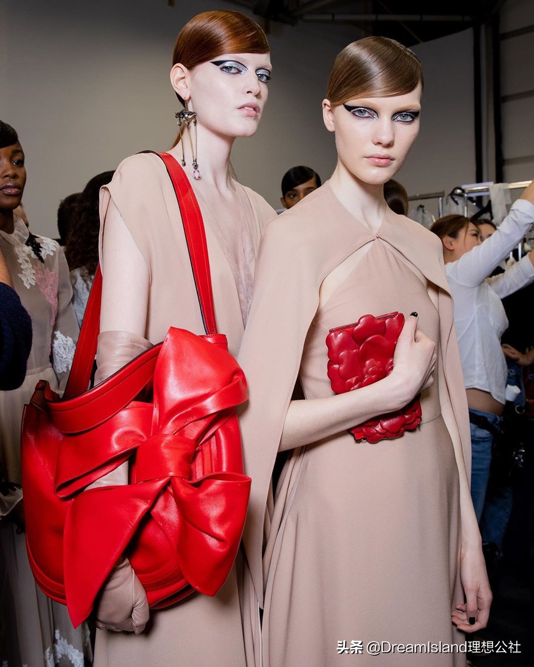 valentino鳄鱼皮女士包,valentino蝴蝶结包包