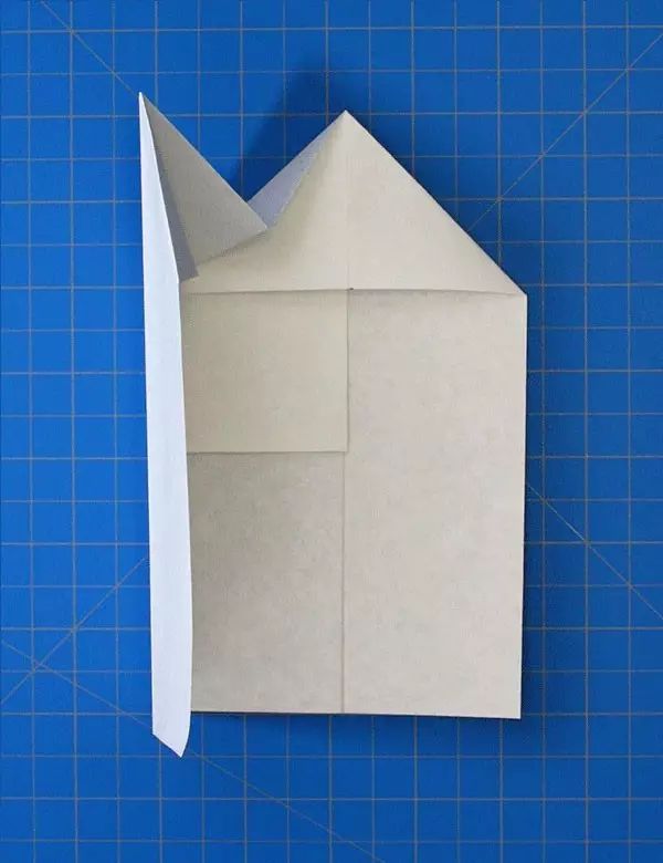 折纸飞机带翅膀,折纸飞机带发动机