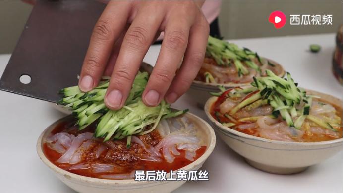 正宗豌豆凉粉做法商用,豌豆凉粉怎么做的看视频