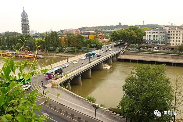 南京相隔百年的照片,南京城景对比图