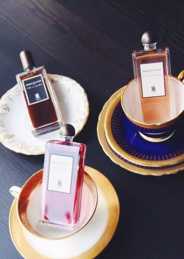 明星都爱用的6款小*香众**水，竟然都不贵