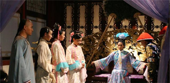 清朝皇帝和妃嫔的真正生活,清朝皇帝如何与后妃相处