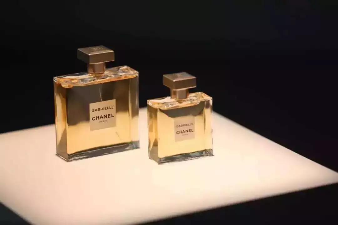 回国携带物品免税流程,国外带东西回国海关免税额是多少