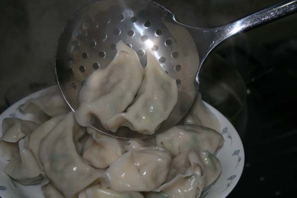 饺子被冻成一坨怎么办,饺子被冻裂是什么原因