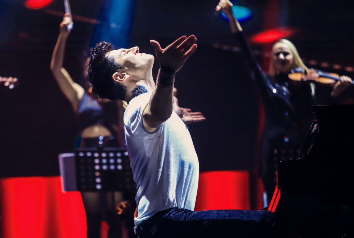 马克西姆大连现场,马克西姆沙滩掰手腕