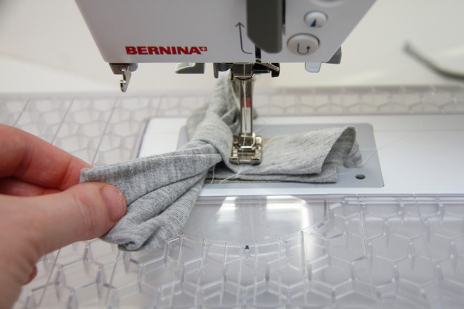 旧衣改造t恤衣摆,旧衣改造圆形下摆t恤女