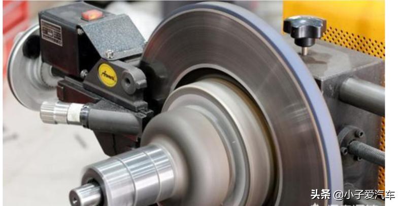 刹车片没了磨刹车盘了怎么办,刹车片磨没了还能继续开吗