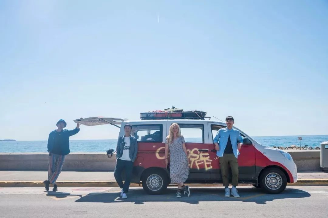 95后开着五菱环游世界,95后开面包车环游世界