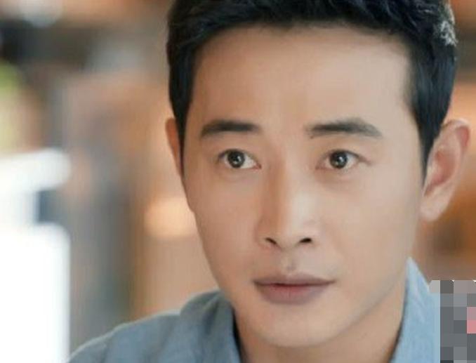 罗晋的嘴唇为什么发黑,罗晋的嘴唇为什么是紫色的