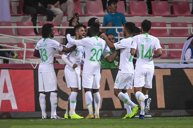 朝鲜男足1-2日本男足比赛集锦,32分钟被马踢