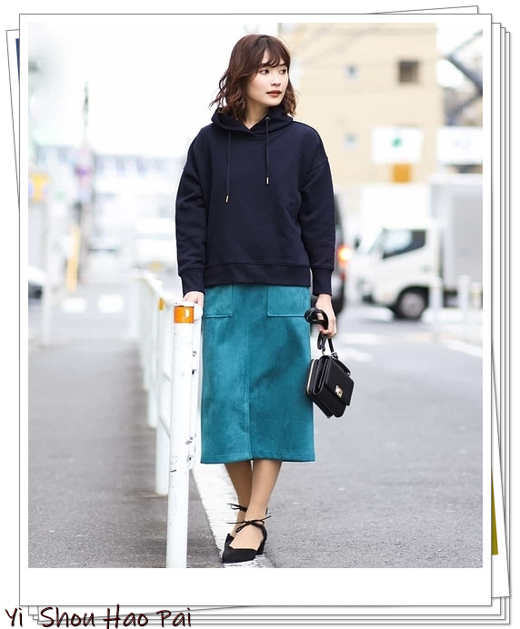 十种颜色卫衣搭什么裤子才好看,连帽卫衣穿搭配色技巧