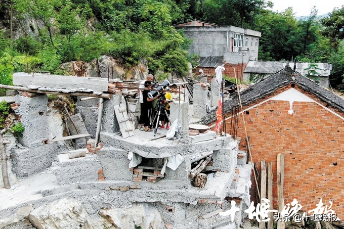 跑遍全国走出国门9次观赏日食，一生追着太阳跑！十堰老农的天文梦