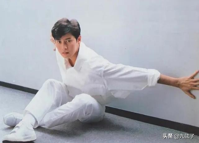 睡粉“惯犯”谭咏麟的瓜