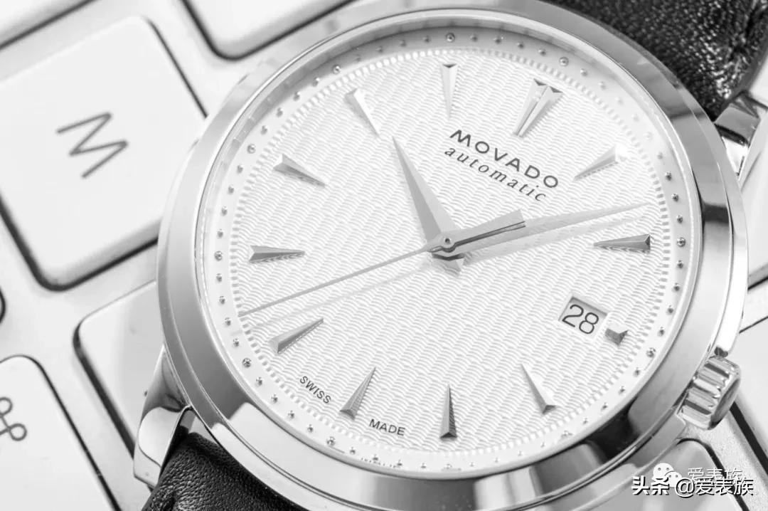 将简约注入腕表灵魂，它诠释了对时间独特的见解