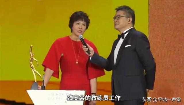 2分钟回顾郎平8年执教名场面,郎平纪录片转折点