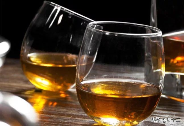 威士忌起源和发展史动画,传统威士忌玻璃杯