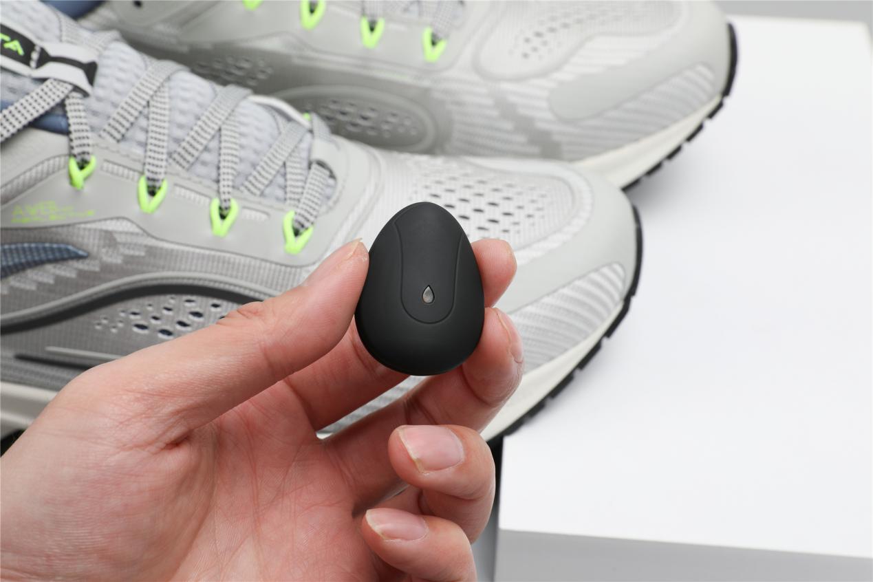 安踏咕咚联名跑鞋,咕咚安踏联名跑鞋评测