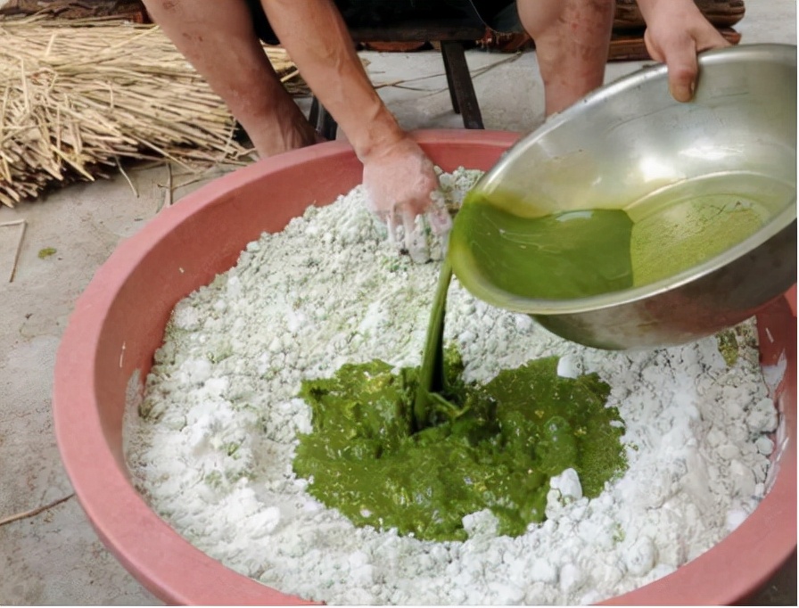 土酒曲的制作方法和用什么原材料,土酒曲白酒曲的配方和制作方法