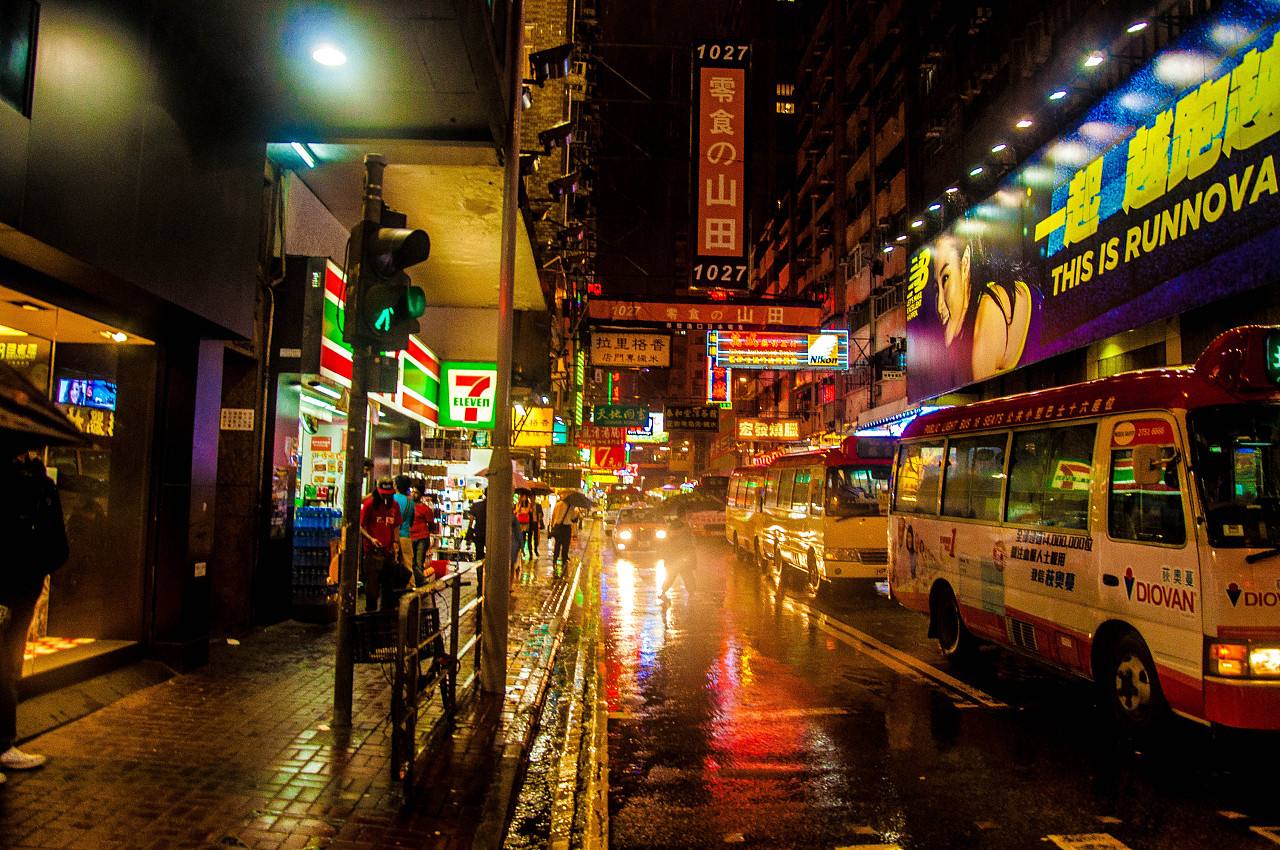 中华壮年女性！求求你们能不能别去旅游了