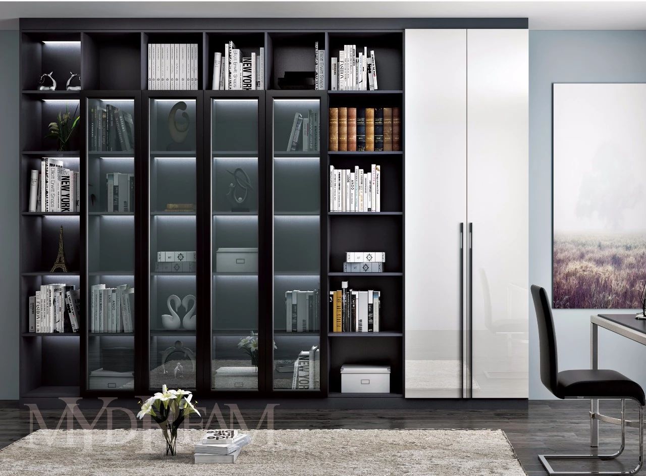 有纹路木门,有漆面的木门