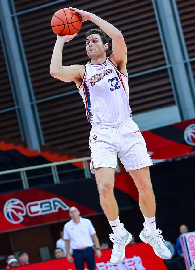 最新有颜值又可以实战的球鞋,有哪些实战和外观好的球鞋