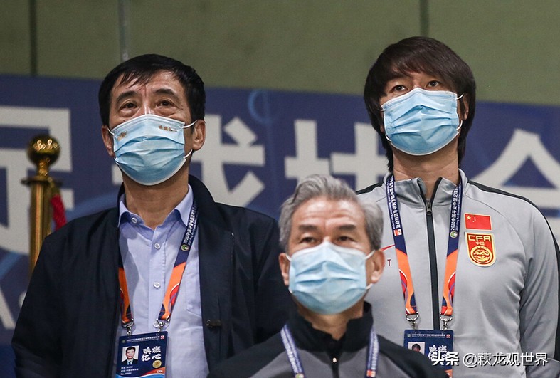 杜兆才送战友踏征程！陈戌源始终不提国足目标，续约李铁实为一计