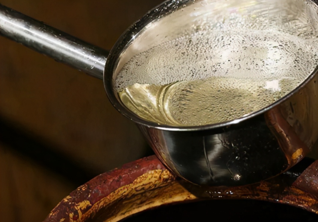 白酒过期了还能不能喝劲酒,白酒过期了还能喝吗2017