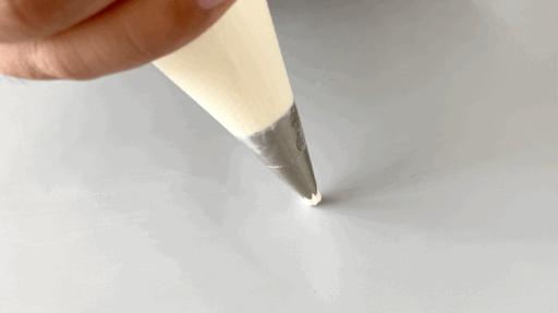 教人如何裱花视频讲解教程,蛋糕裱花必须知道的几种表现手法