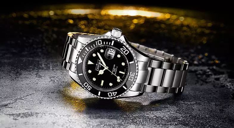 情侣表排行榜前十名万元以内,万元以内的表