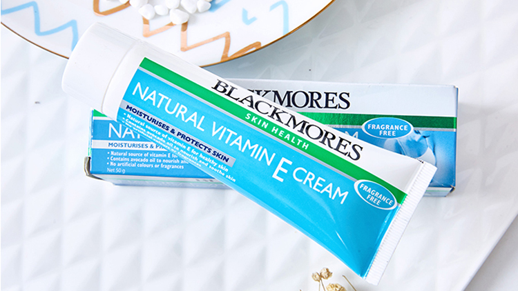 油皮冬季干燥起皮用面霜还是乳液,夏季保湿乳液面霜推荐