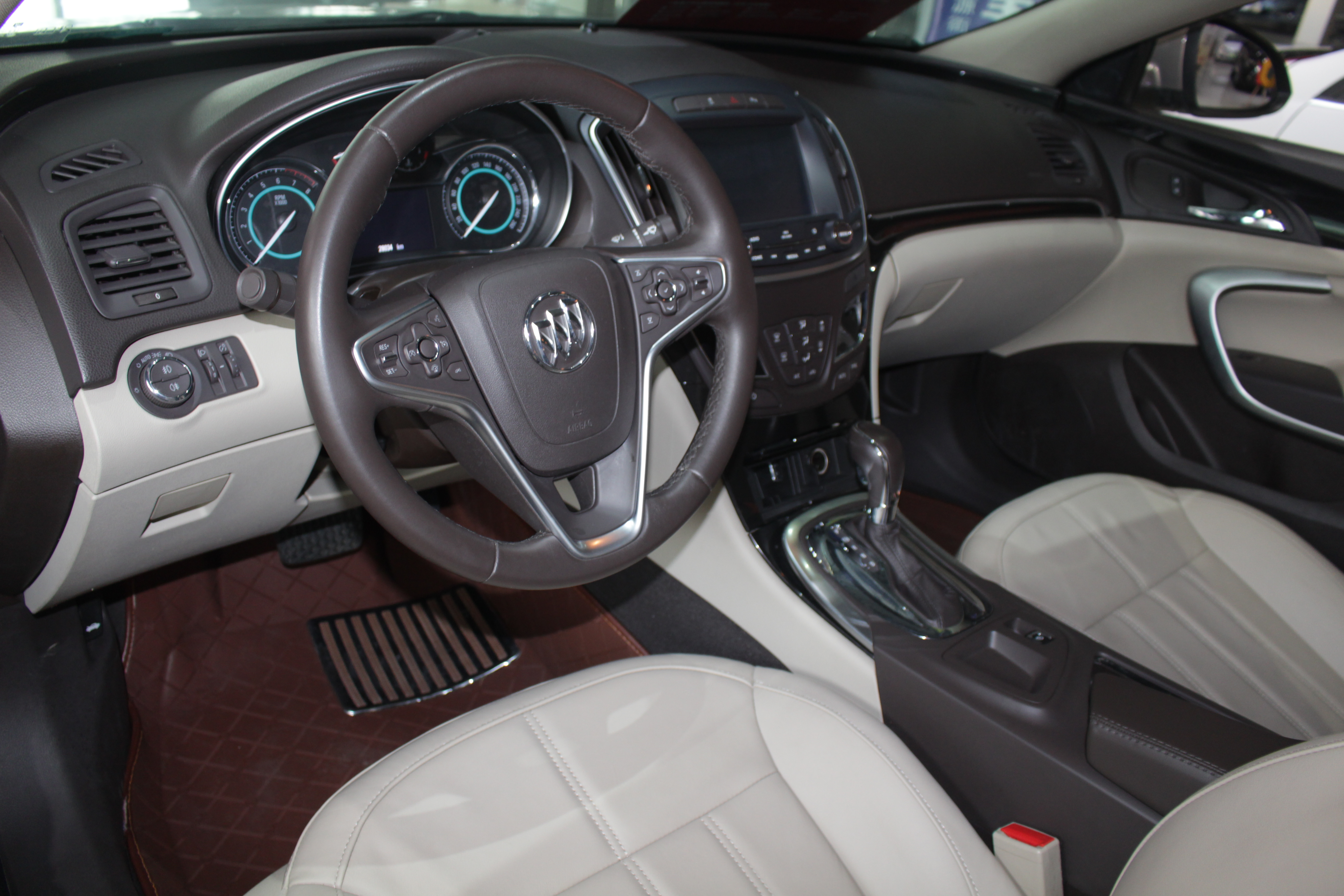 09年别克君威2.4二手车现在多少钱,别克君威2013款2.4l二手车价格