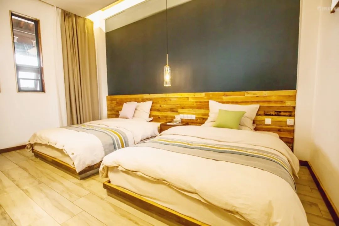 閮戝寳鍙ら晣灏忛櫌,閮戝寳涓紡灏忛櫌