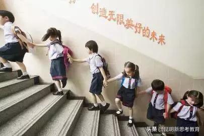 2019年昆明新一年级“幼衔小”过渡，80%家长都会犯的错误引导！