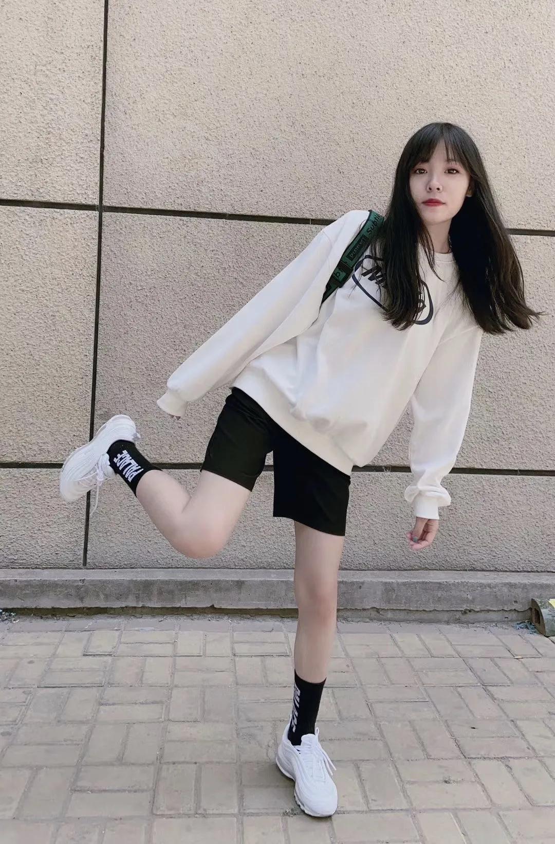 单鞋配长袜子穿搭,休闲鞋搭配袜子穿搭