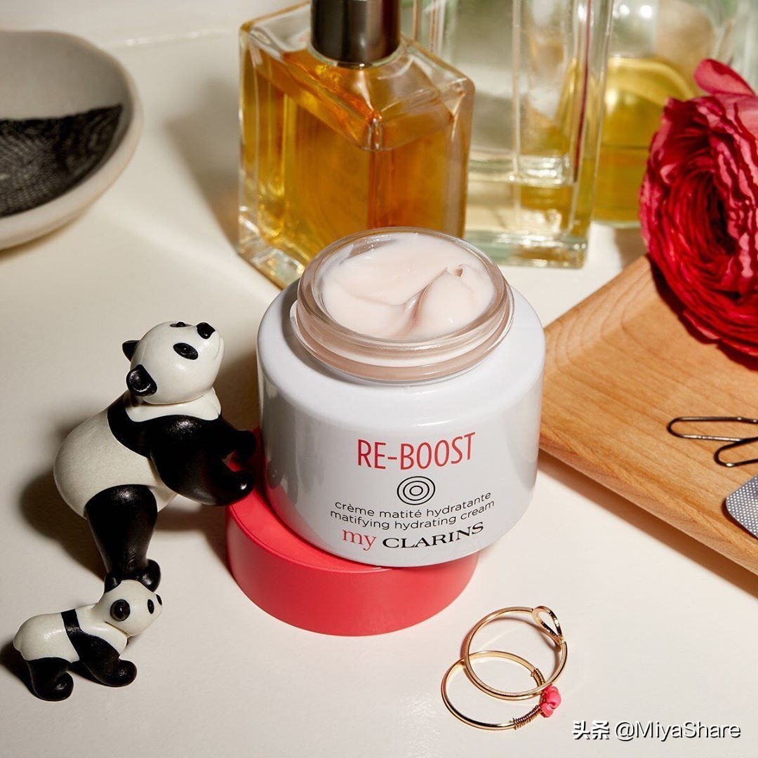 雅诗兰黛混油皮面霜测评,粉霜推荐公认好用第一名雅诗兰黛