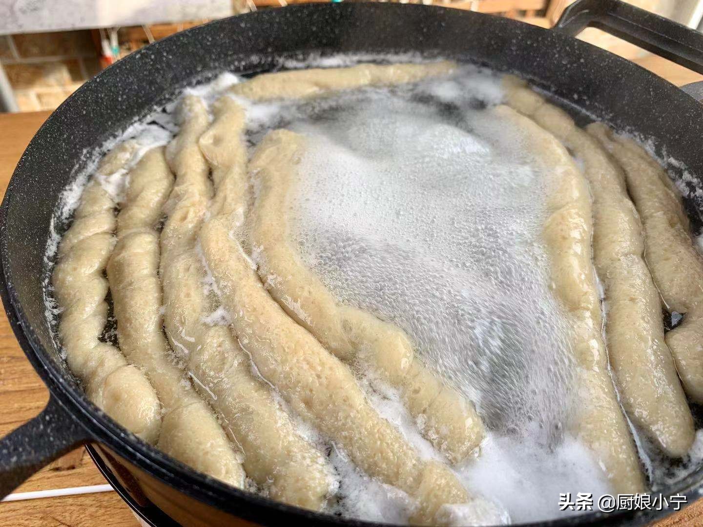 自己在家烤面筋需要抹油吗,在家烤面筋用烤箱吗