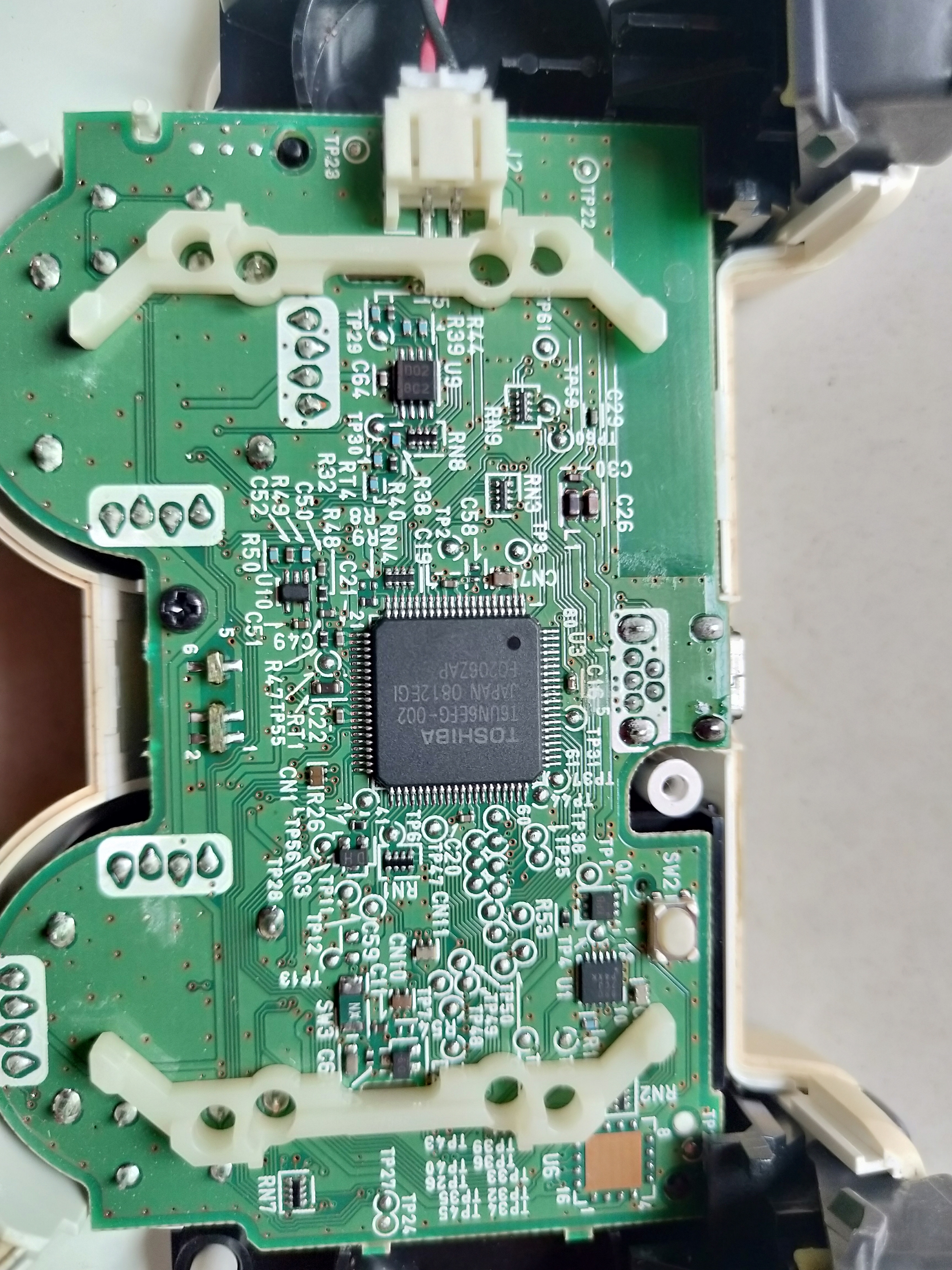 ps3手柄4个红灯一起闪,ps3手柄连接ps3方法