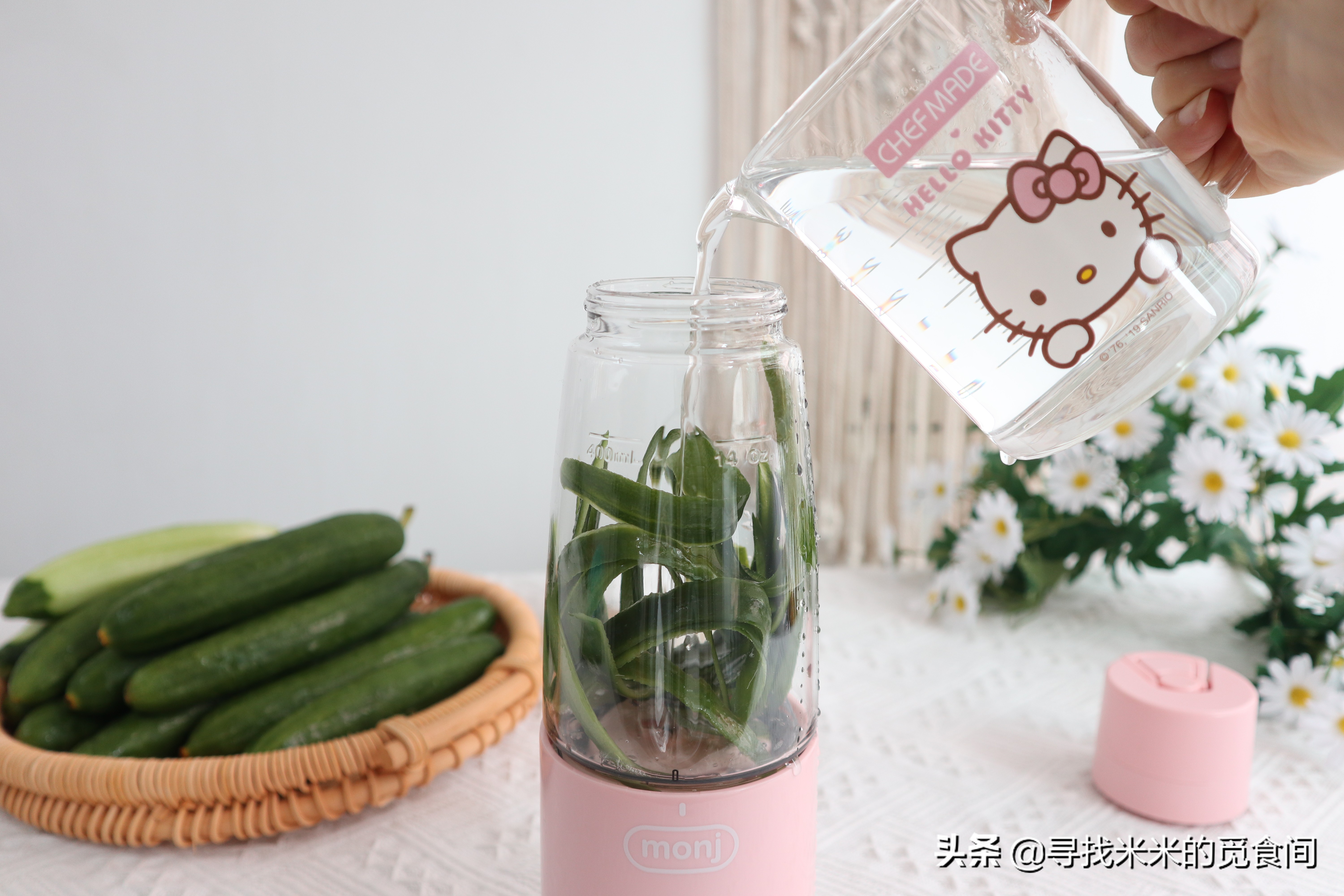 夏天做一个冰凉爽口的酸辣凉粉 (黄瓜凉粉的做法水和粉的比例)