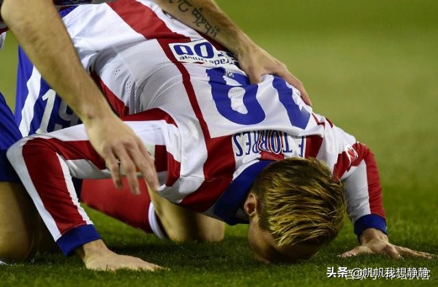 托雷斯感动到哭的视频,足球经典落泪瞬间托雷斯