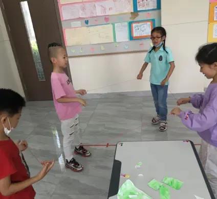 探索游戏玩法卡通图,几何图形游戏